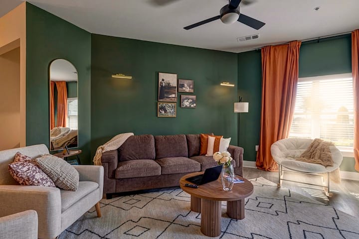 Modern Apt Minutes To Universal - Carousel, Frisco