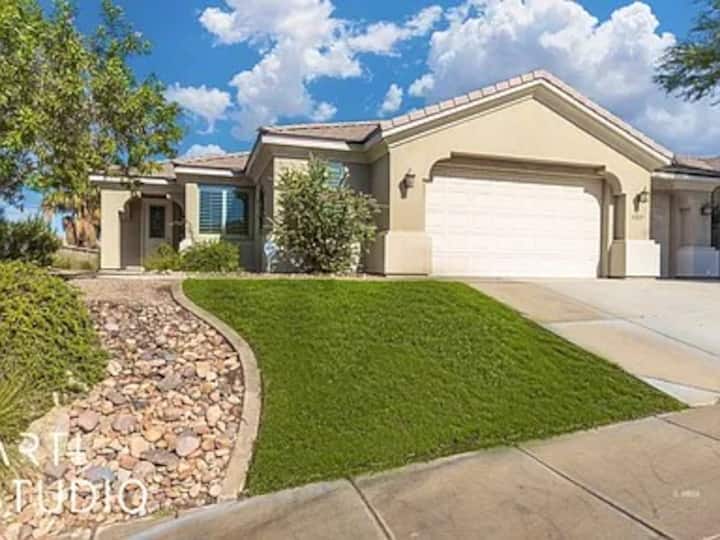 Comfy Home In Quiet Neighborhood - Mesquite, NV