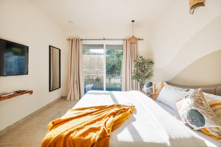Bedroom 3 image 3