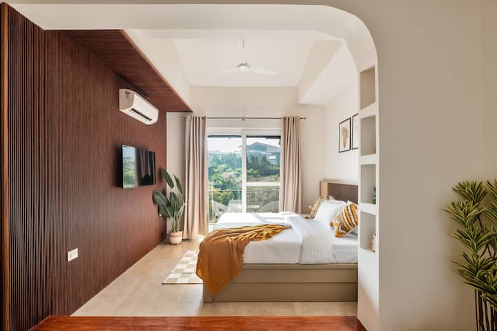 Bedroom 1 image 2