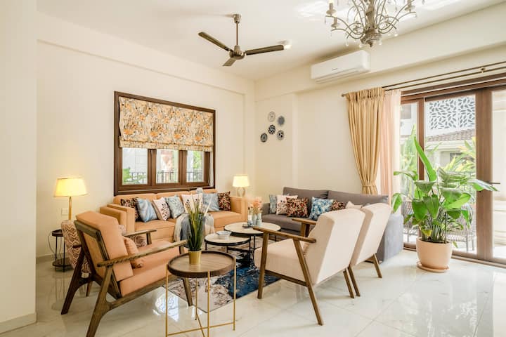 Living room image 1
