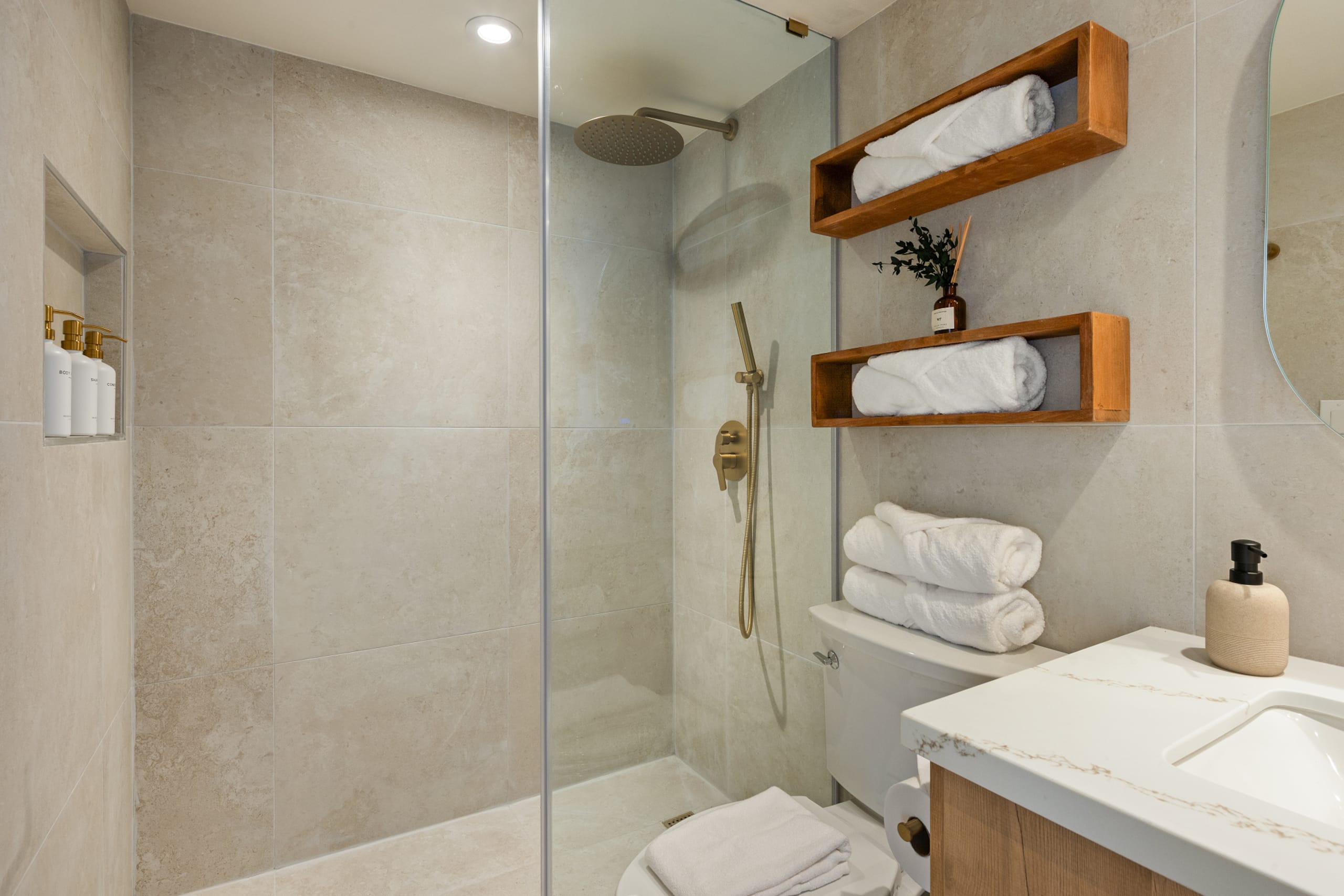 Waikiki Luxury Ocean Escape 33F – 1 Parking - Image 41