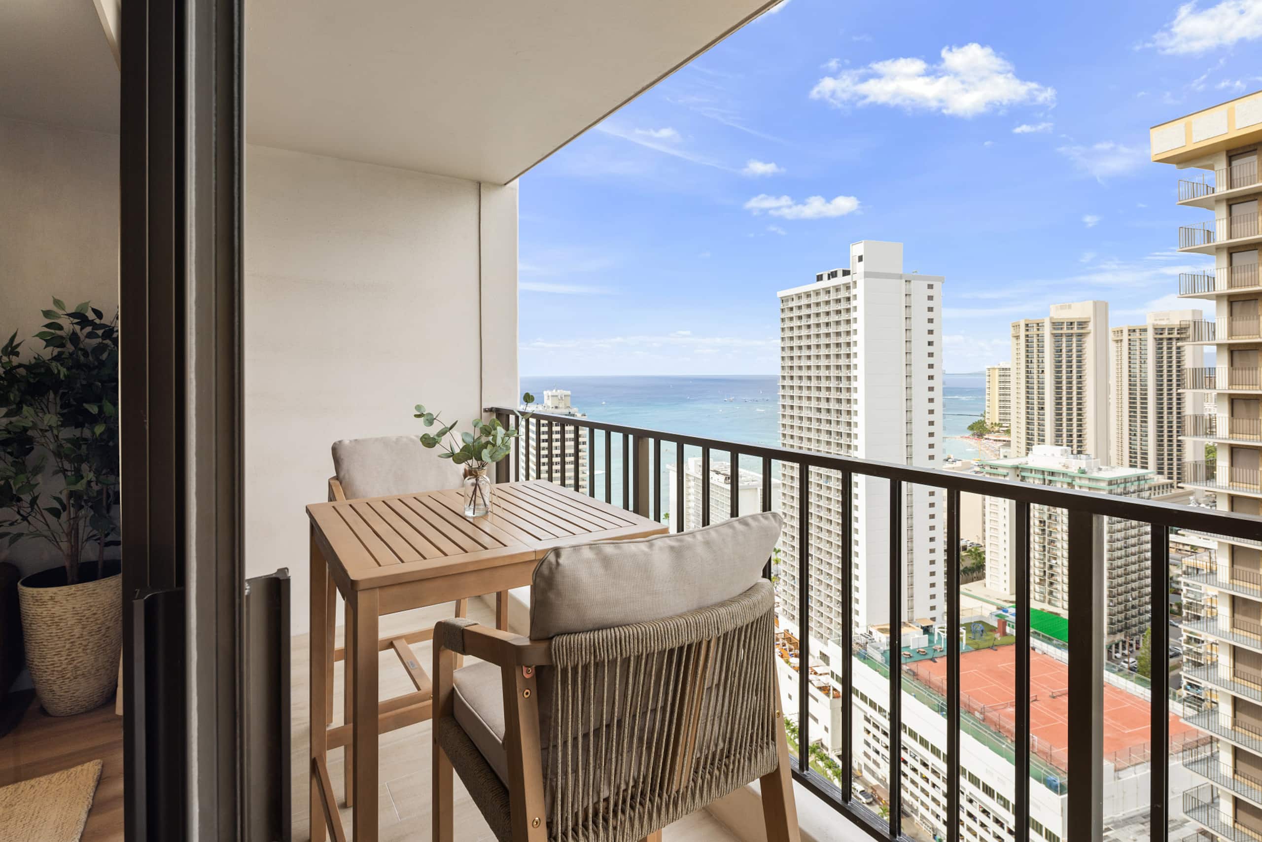 Waikiki Luxury Ocean Escape 33F – 1 Parking - Image 45