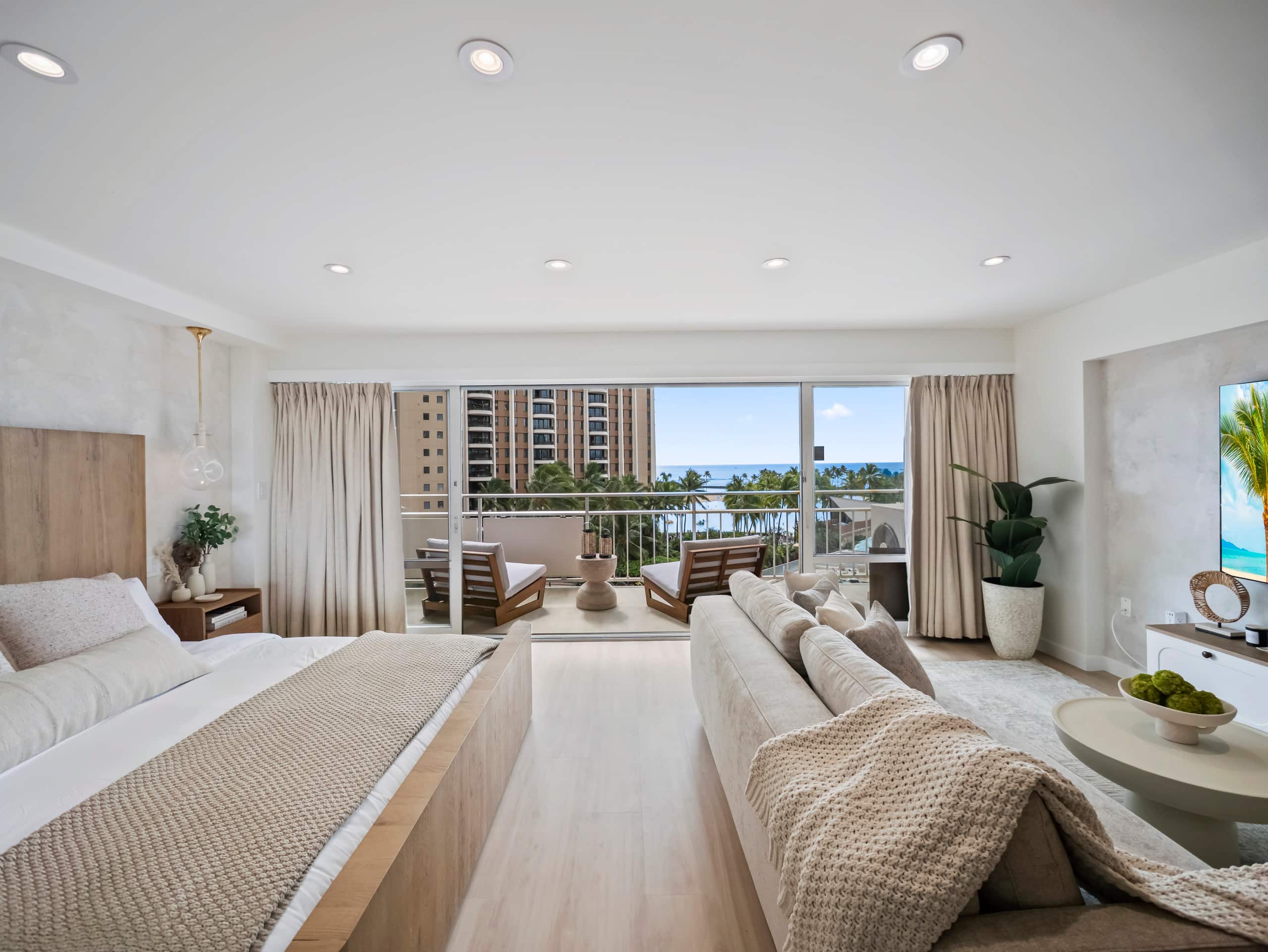 Waikiki Ocean Wave Escape: Coastal Luxe - Image 4