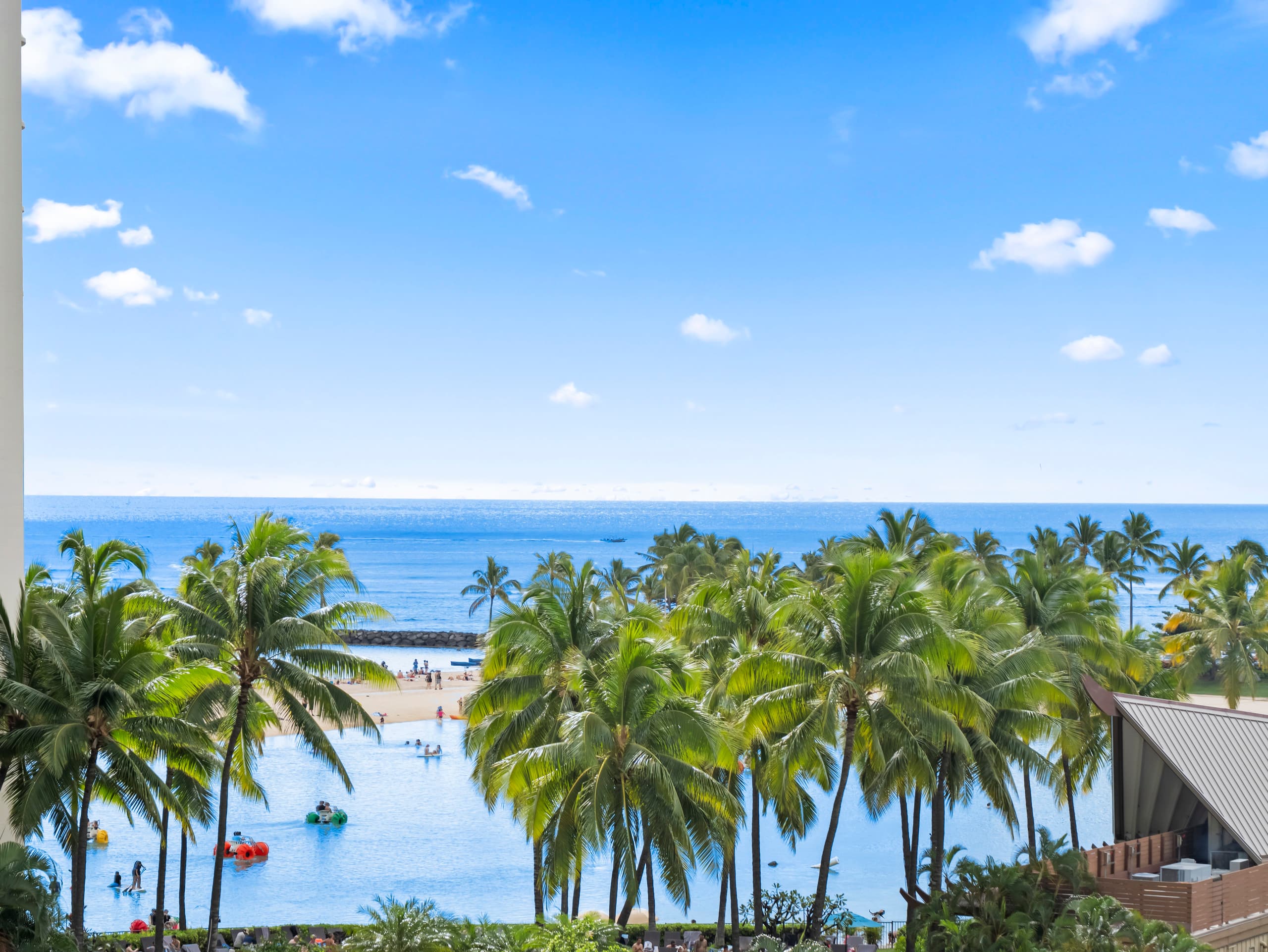 Waikiki Ocean Wave Escape: Coastal Luxe - Image 5