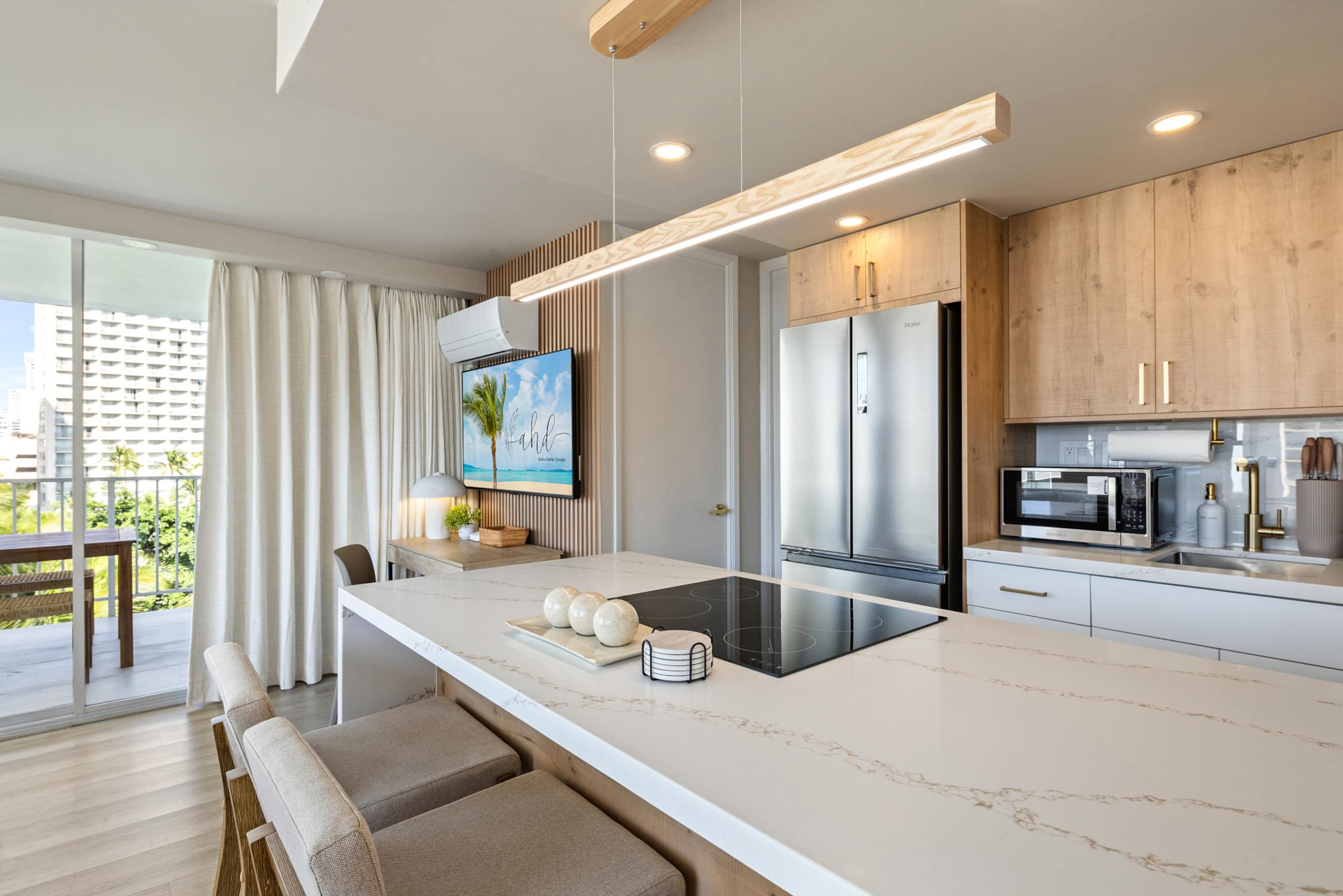 Waikiki Ocean View Retreat – Close to the Beach - Image 15