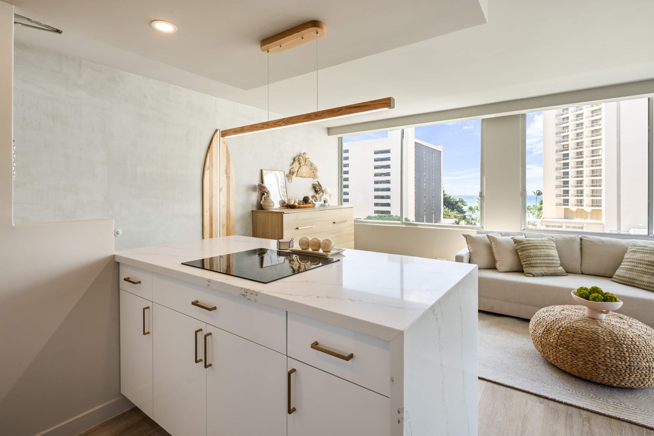 Waikiki Ocean View Retreat – Close to the Beach - Image 14