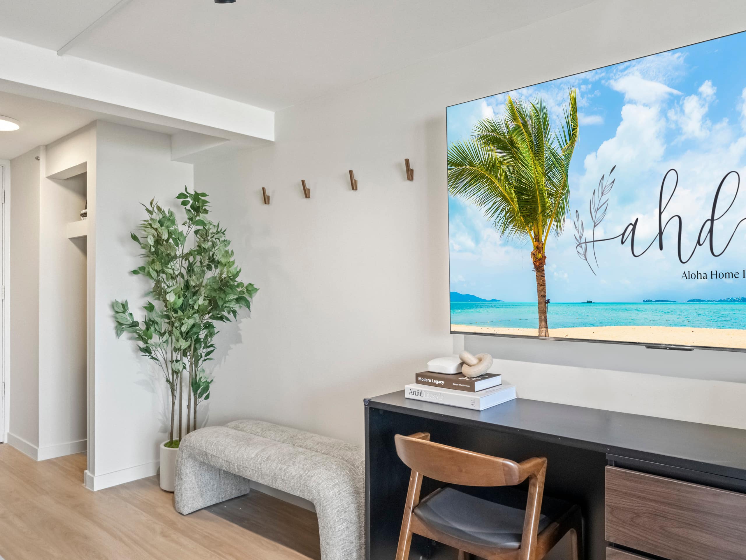 42F Coastal Chic Retreat -Elegant Oceanview Living - Image 15