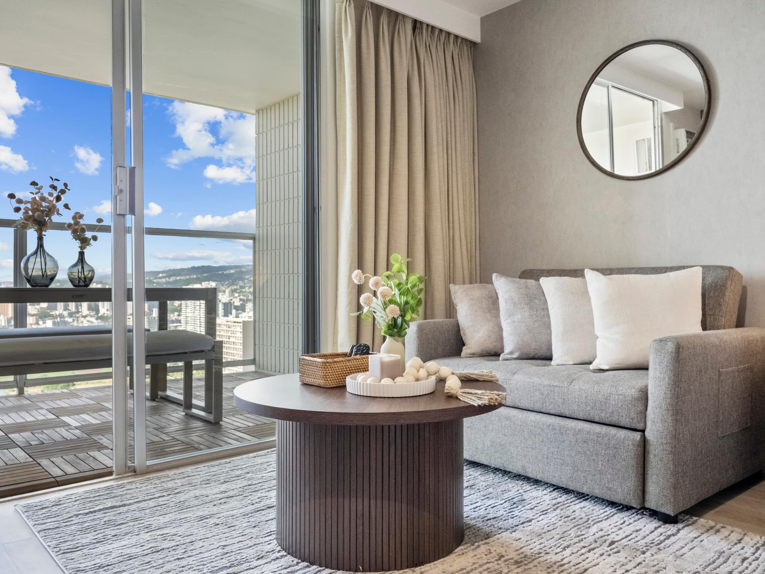42F Coastal Chic Retreat -Elegant Oceanview Living - Image 32