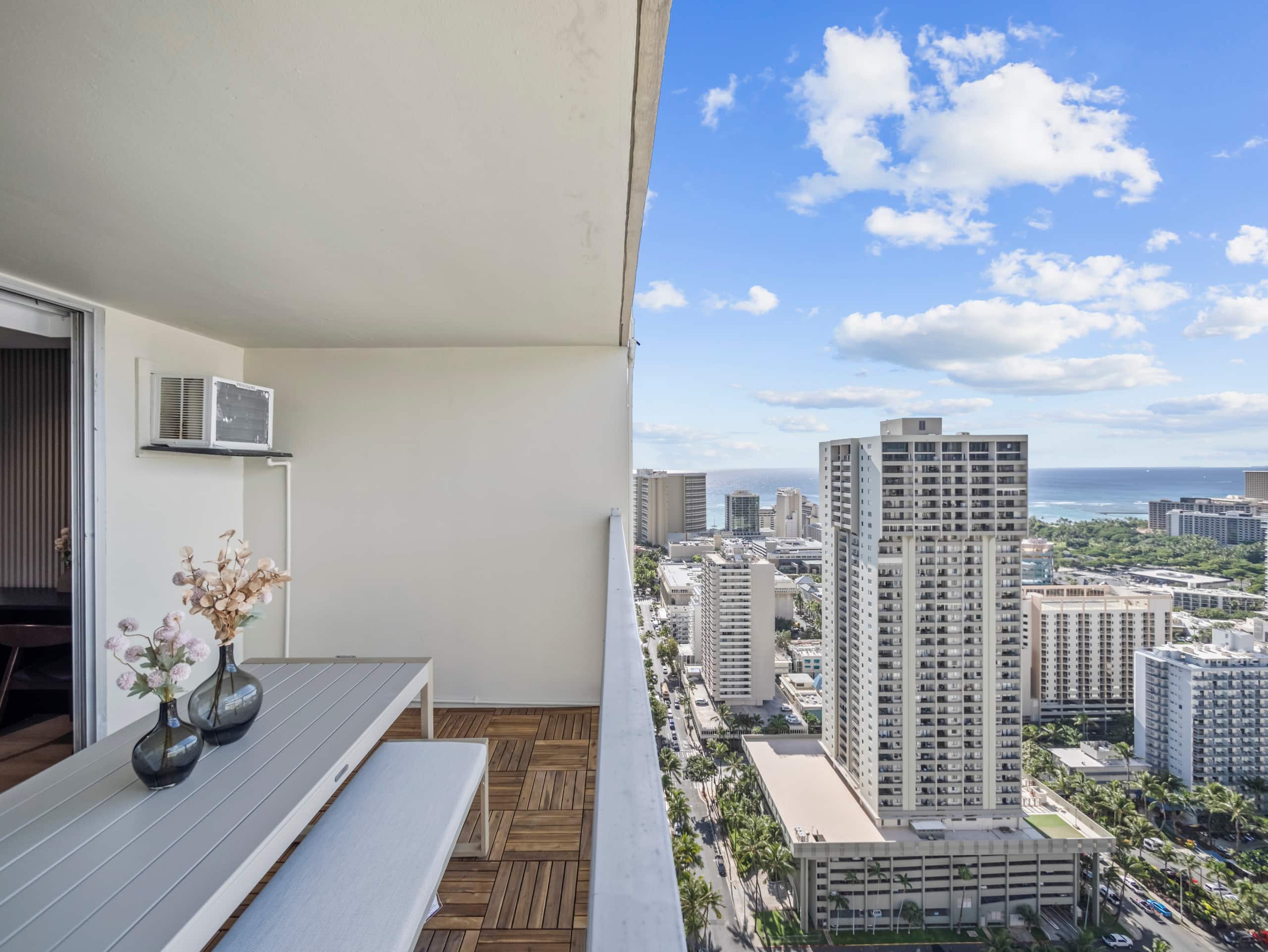 42F Coastal Chic Retreat -Elegant Oceanview Living - Image 17