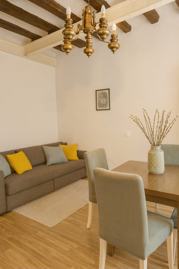 Modern Home • Bright & Quiet• Beach Ac Wifi - Barcelona