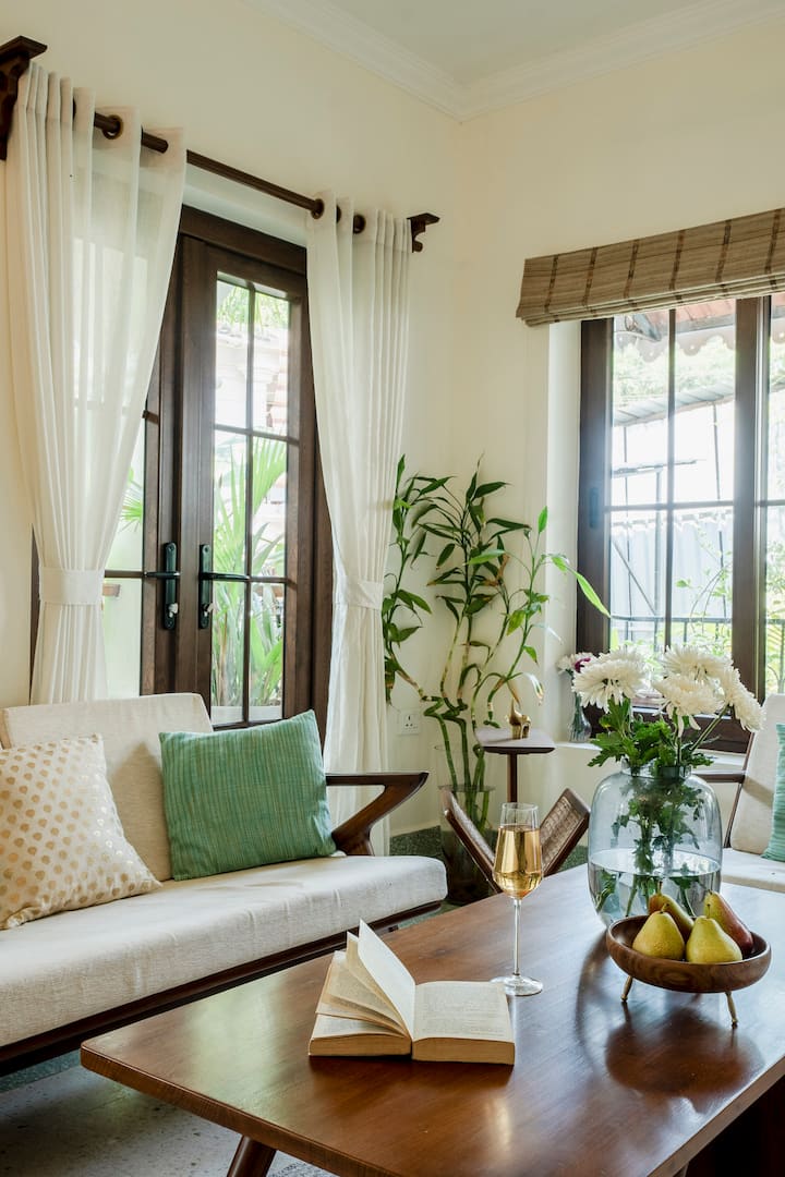 Living room image 8