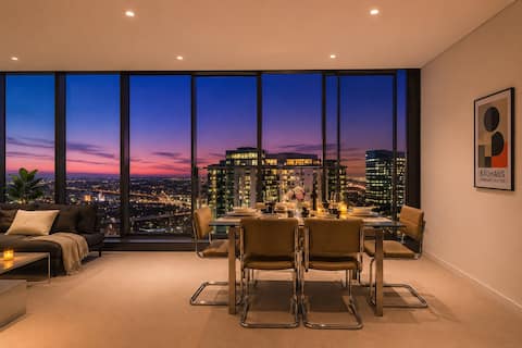 High-Rise Haven with Spectacular Skyline Views