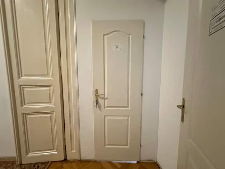 Спалня 3