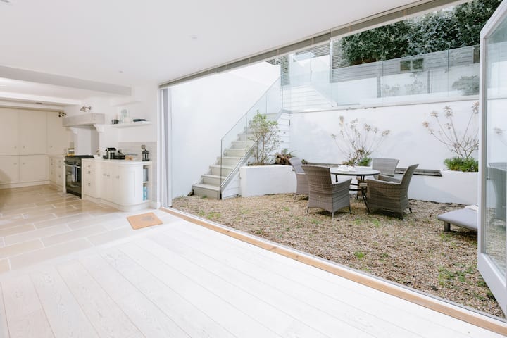 Sleeps 16 - 5* Family Home In St Ives 50m To Beach - セント・アイヴス