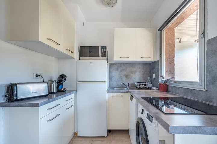 Studio à Cagnes/mer - 700m De La Mer - Terrasse - Villeneuve-Loubet