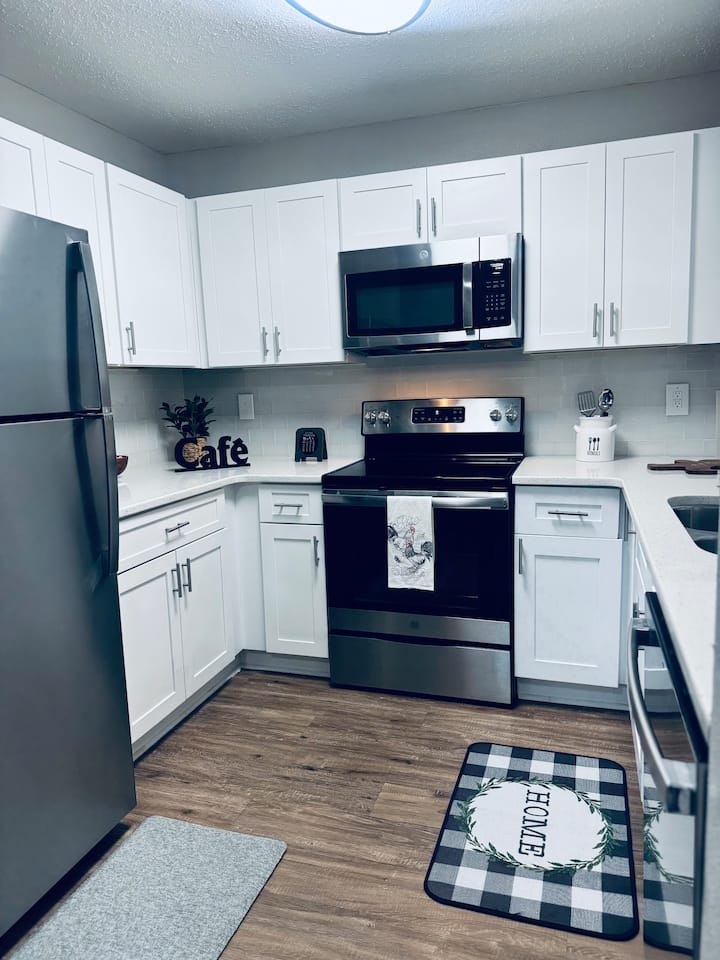 Quiet In Town Getaway - Brookhaven, GA