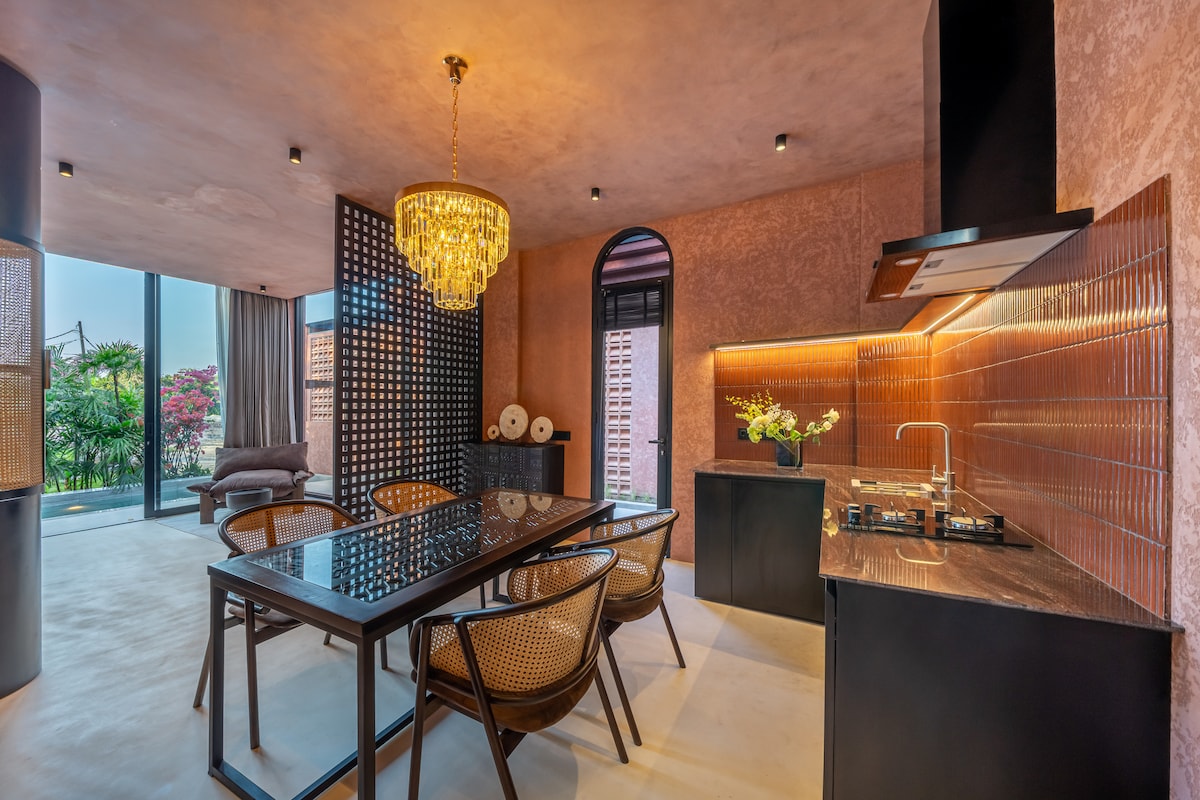 Villa in South Kuta · ★4.86 · 1 bedroom · 1 bed · 1 private bath, сопоставимый объект Airbnb