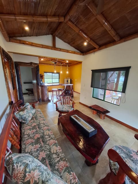 Popular Airbnb listing: Aromacafe Landscape, tranquility and comfort. in Filandia
