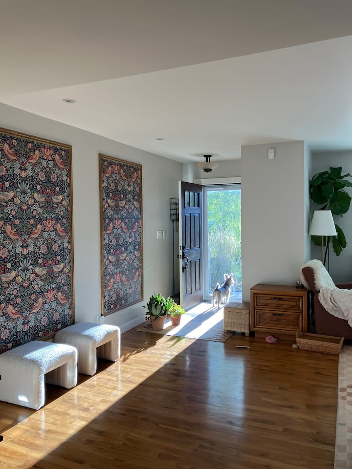Welcome To The Cabin! 
A Cottage Oasis In The City - Winnipeg