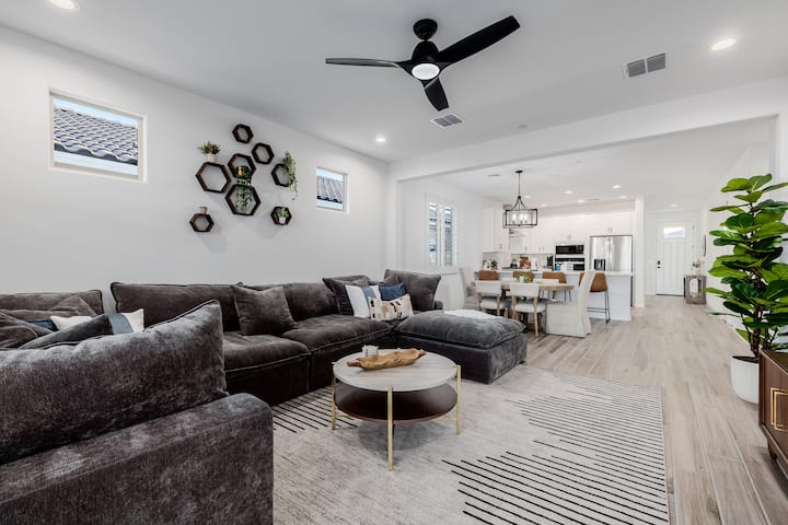Modern Comfort Home In Peoria - Peoria, AZ