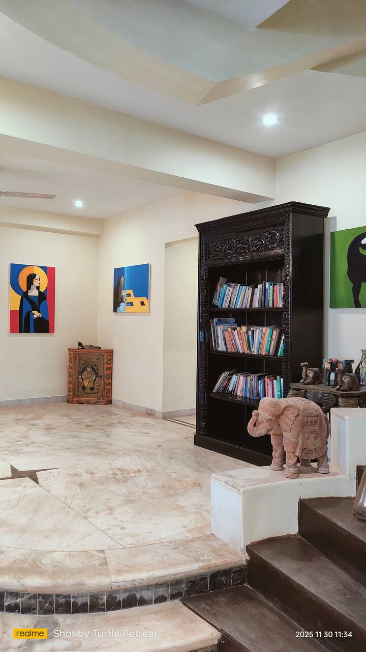 Living room image 12
