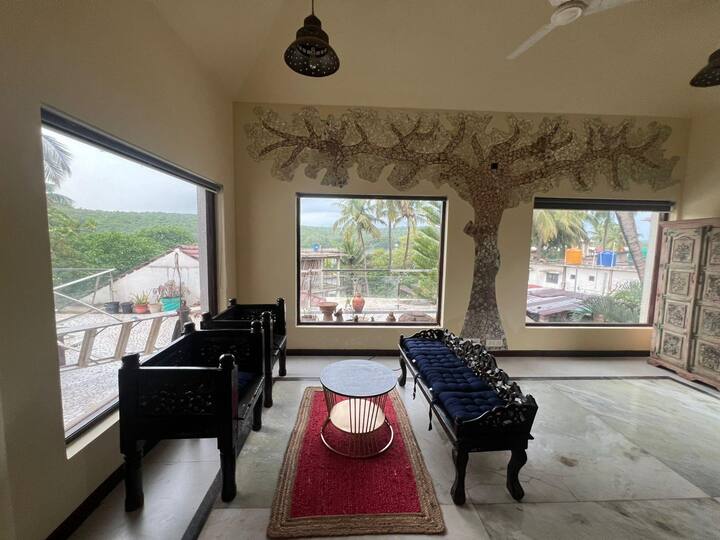 Living room image 7