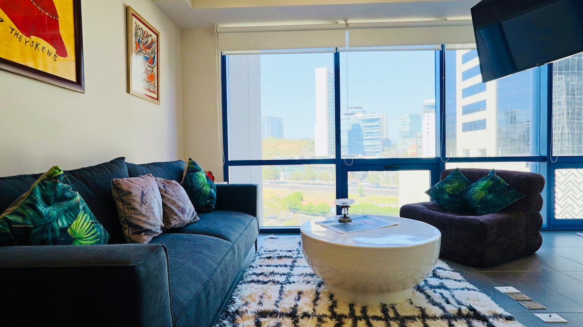 Anuncio de Airbnb popular: Top Style and Amenities in SantaFe. Las Flores Apt en Santa Fe Cuajimalpa