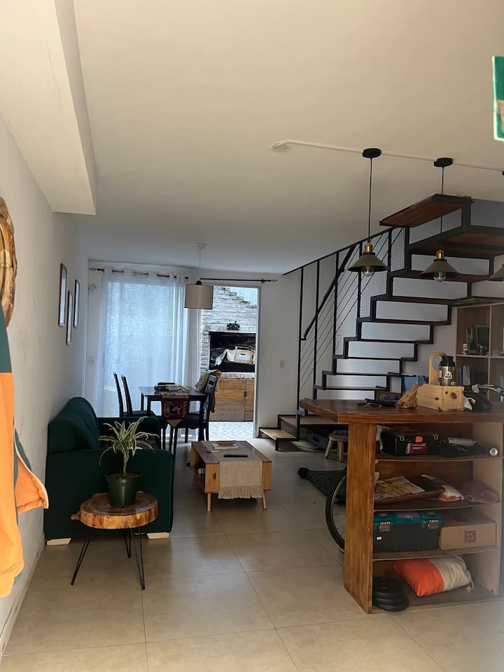 Excelente Apartamento Casi Sobre Rambla Sur. - Montevideo