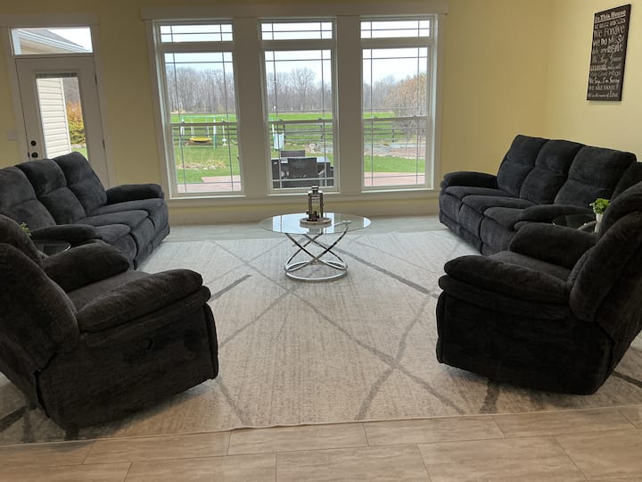 The Cozy Nest, Approximately 30 Min To Notre Dame - Bremen, IN