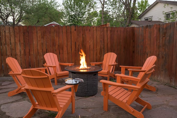 Red Hot Arcade Machine Arvada Home | Hot Tub, Game Room, Gym, Dogs OK - Houses for Rent in ...