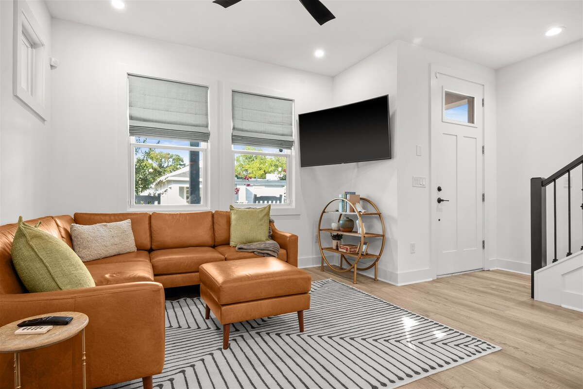 Successful Airbnb property: New Pristine & Convenient in Tampa's Historic Ybor in East Ybor