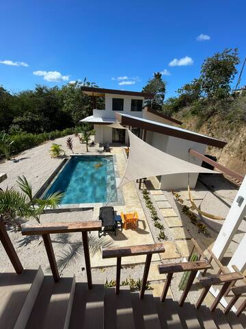 Honey's Villas (Villa 2)