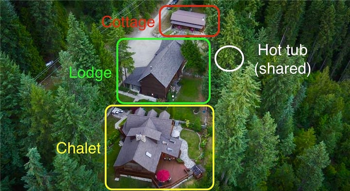 The Woods: 3 Homes. 15 Acres. Epic Views. Hot Tub!