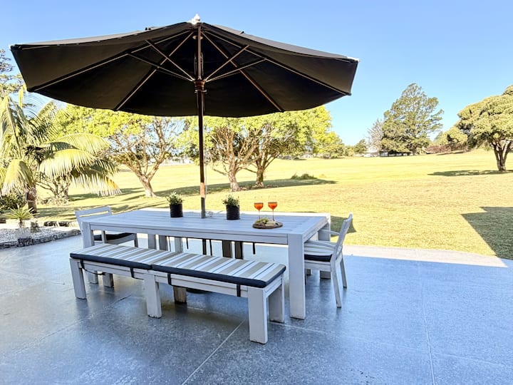 Hosts On The Coast Pauanui Parkside Retreat - Tairua