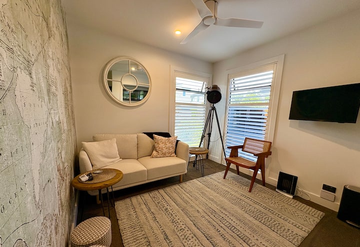 Stylish Scott Point Private Lockable Guest Suite - オークランド