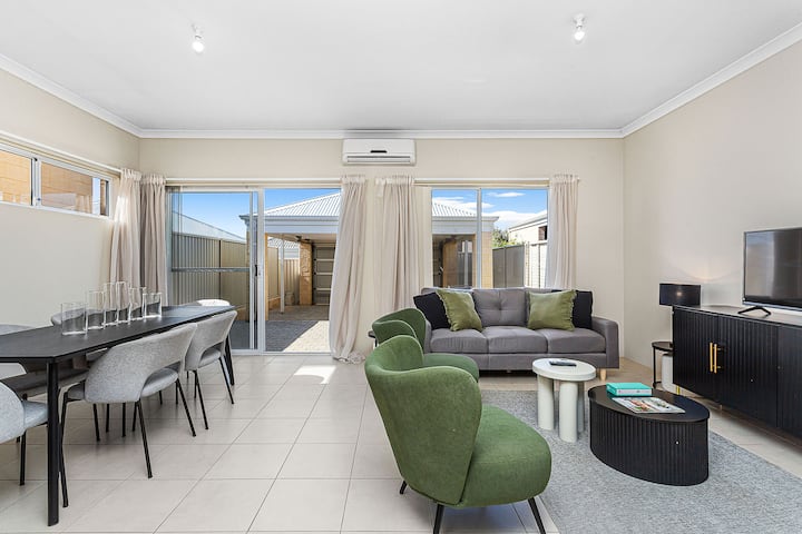 Coastal Beauty In Alkimos - Yanchep