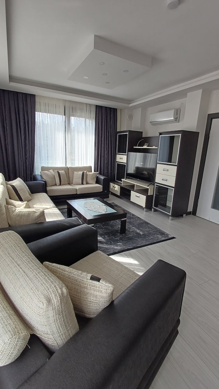 Denize 550m Kazdağları Manzaralı 14 Kişilik Villa - Altinoluk