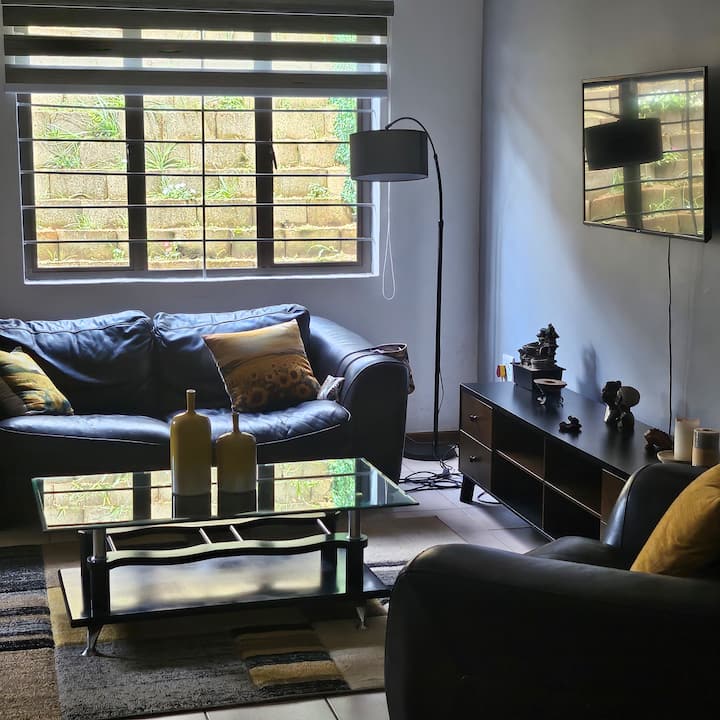 Sunflower Sea View Cottage Pennington - Secluded. - Pennington