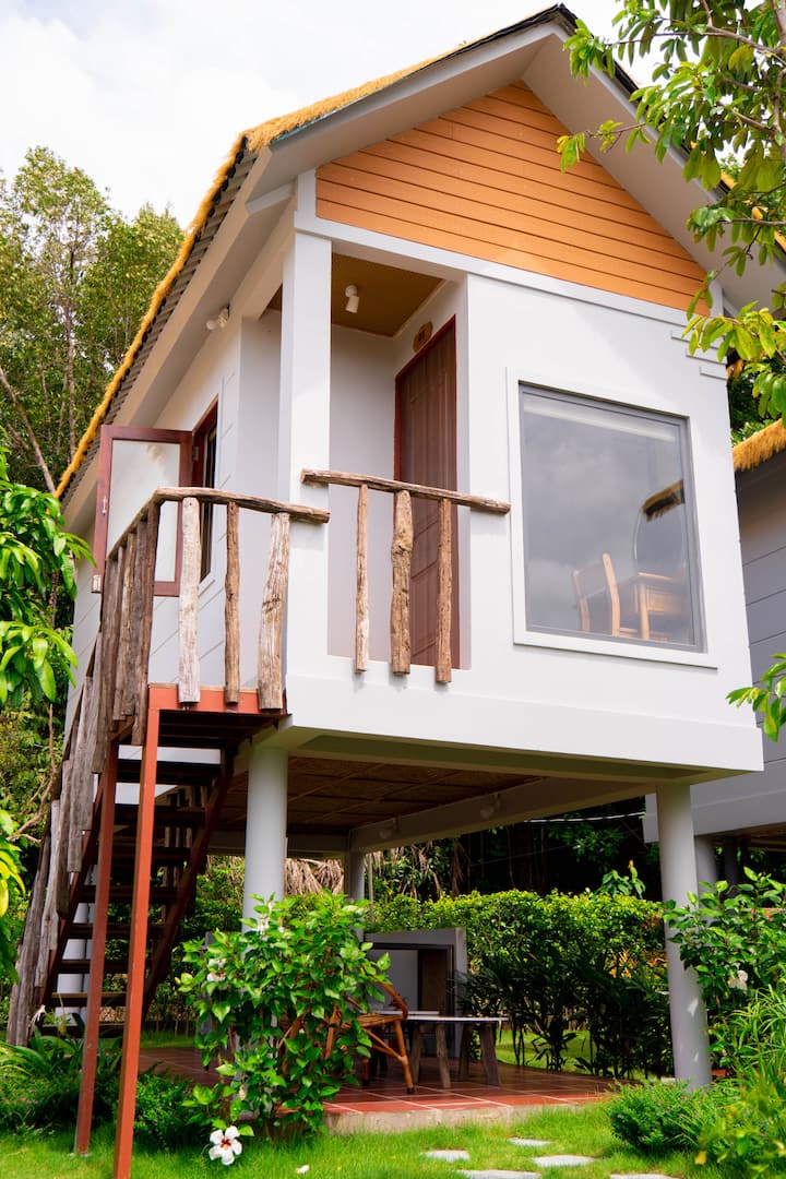 Small Stilt House With Mountain And Forest View - Phú Quốc