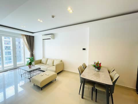 Luxury Apartment Near The Airport 3