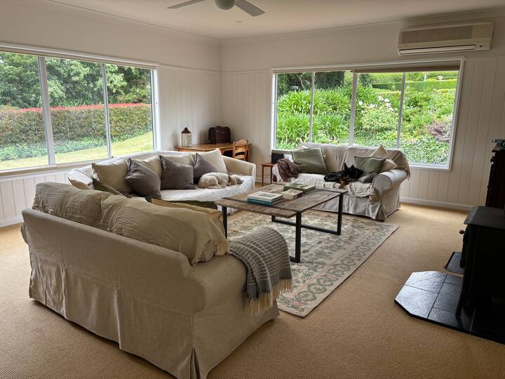 Charming Luxurious Home | Set Among Best Wineries - オレンジ