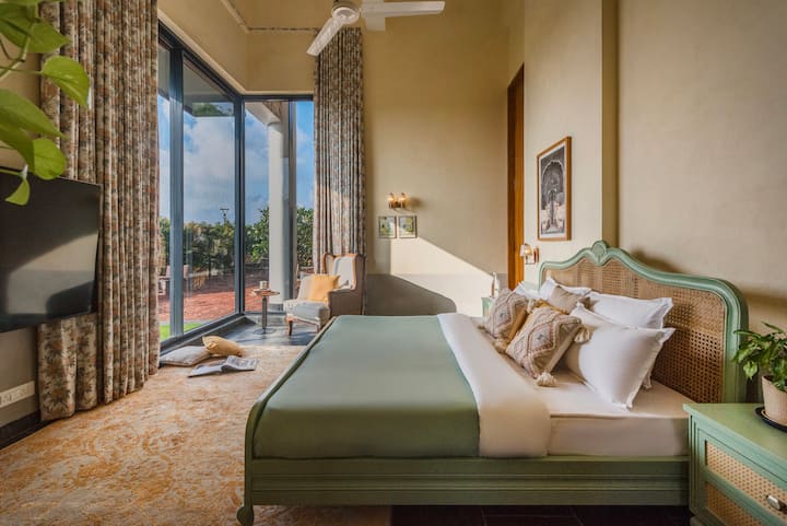 Bedroom 1 image 1