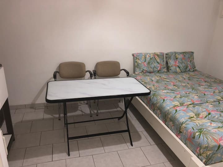Chambre Indépendante - Gabon