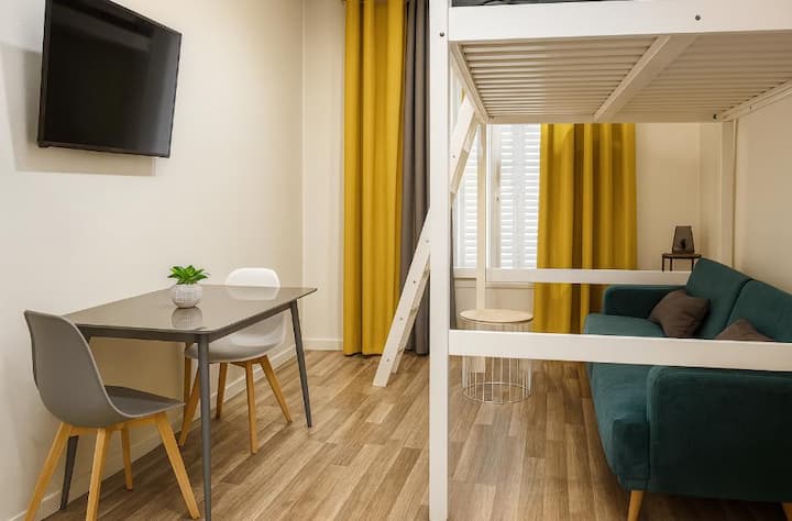 Studio Tout Equipé  Accés Rapide Paris Et Aéroport - La Courneuve