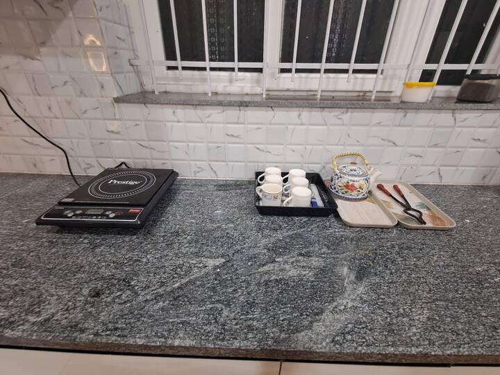 Full kitchen image 3