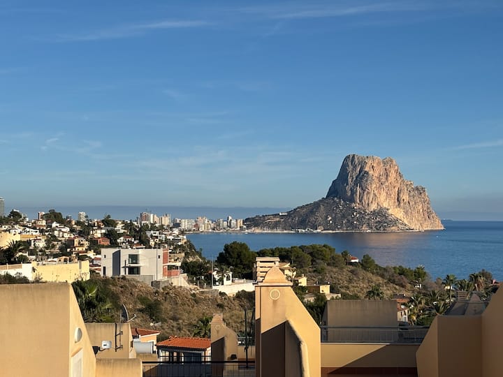 La Casa Bonita De 3 Plantas En Maryvilla, Calpe - カルペ