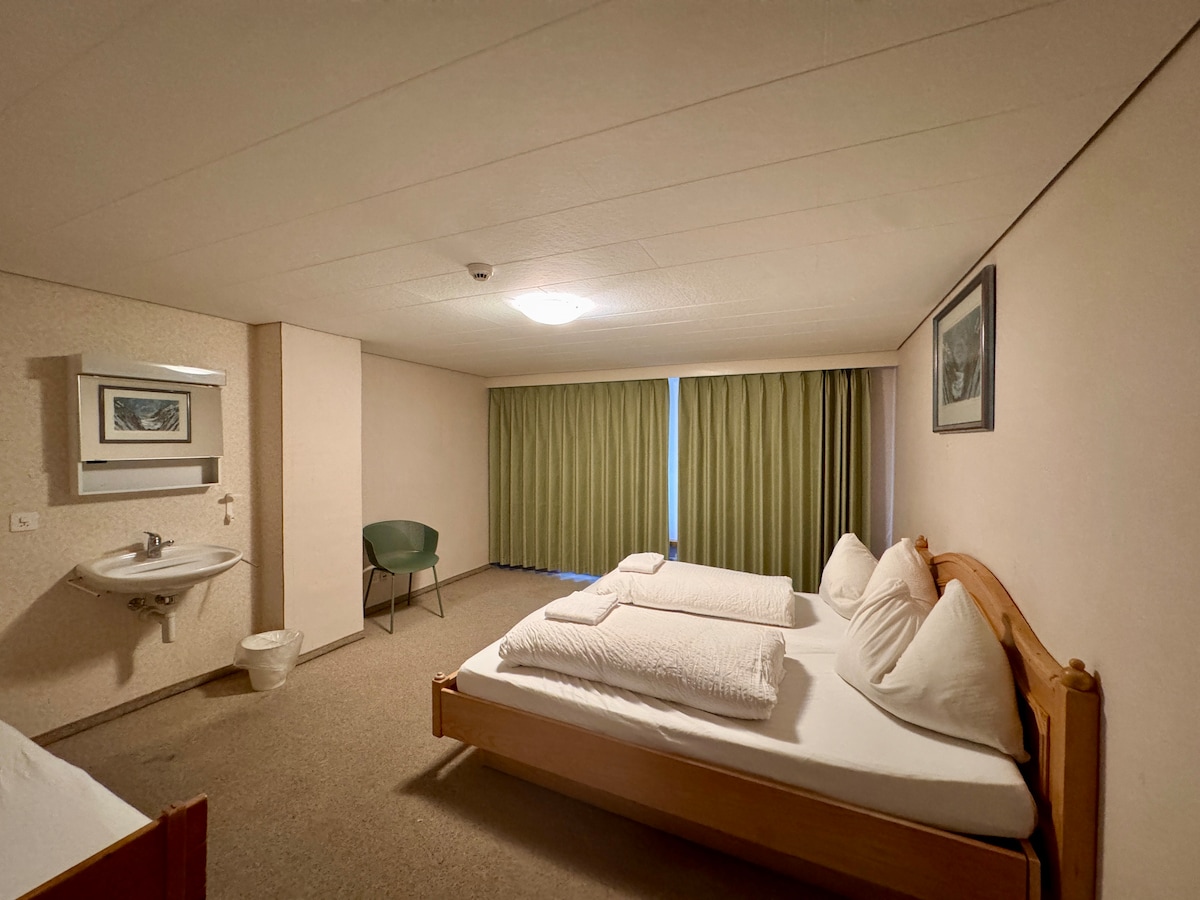 غرفة النوم 1