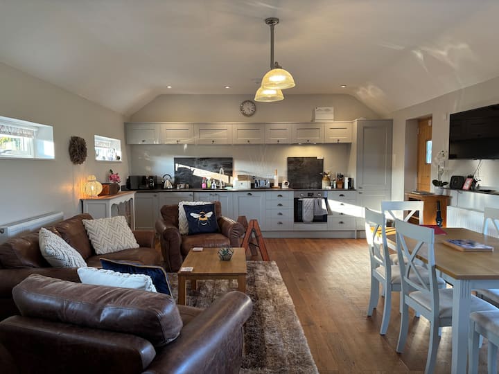 Converted Stables In Whitley - Lagard Stables - Melksham