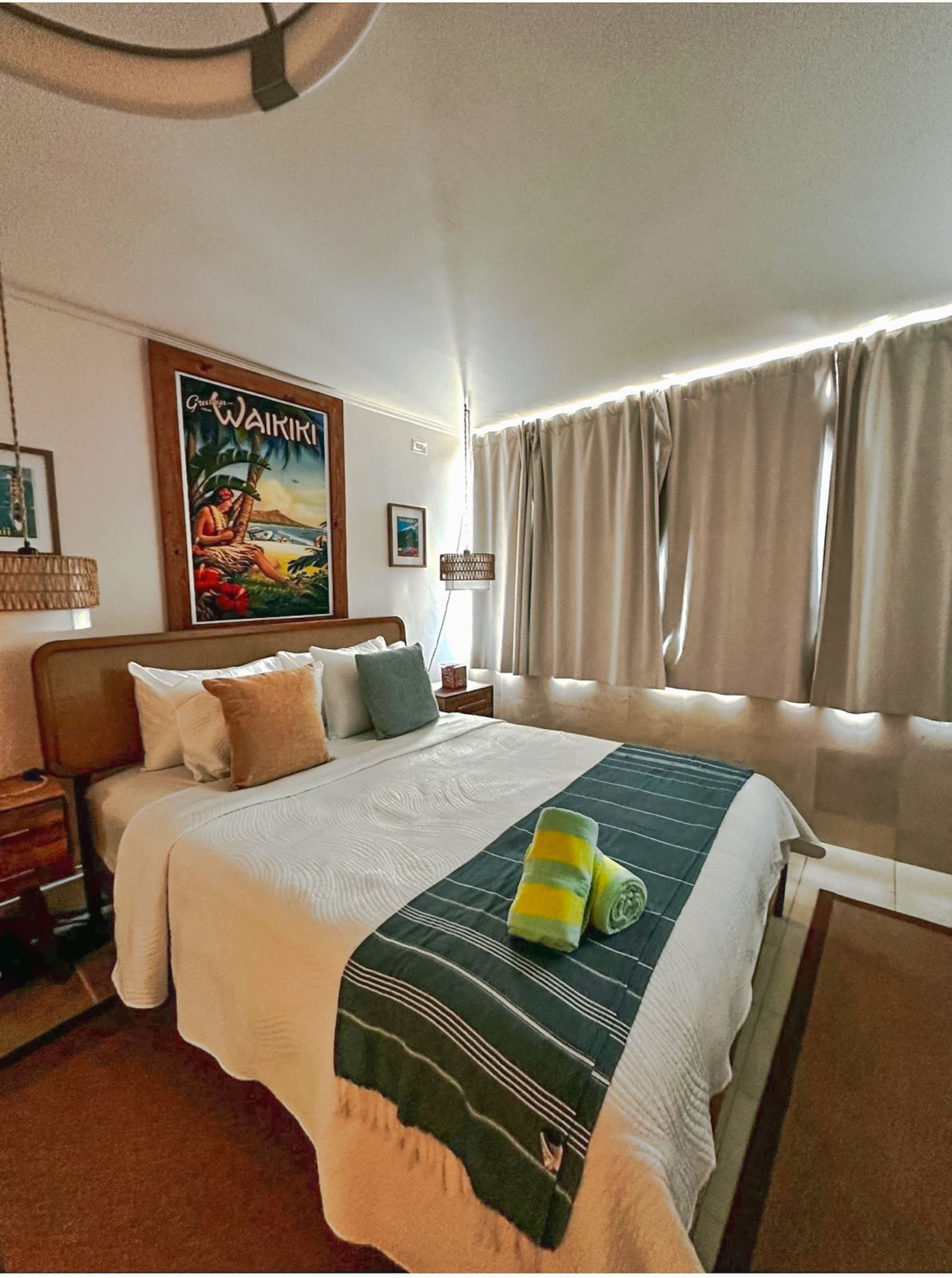 Paradise Beachwalk Studio in Waikiki - Image 14
